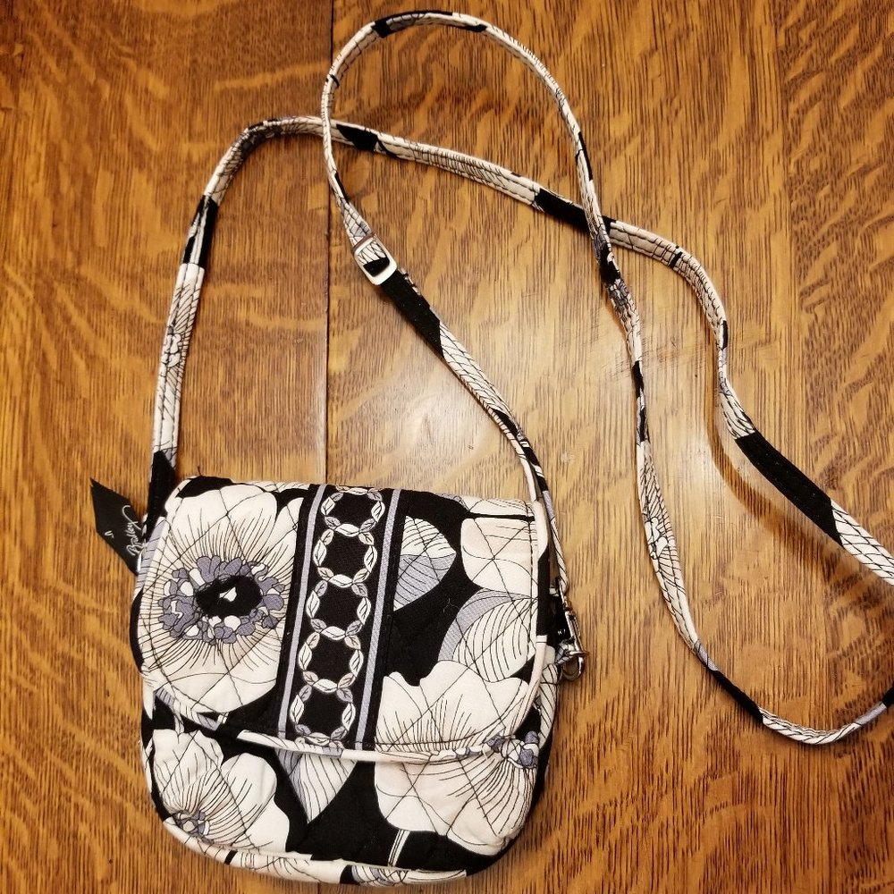 Vera Bradley Camellia Pattern Purse NWOT